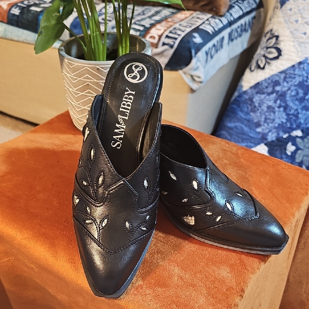 Sam & Libby Black Mules with White Accents